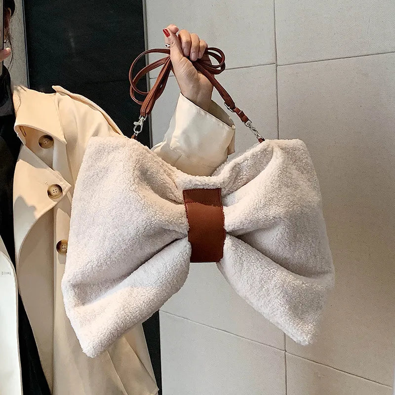 Damen Handtasche ⎜ Modische Tasche im Schleifen-Design mit verstellbarem Schulterriemen