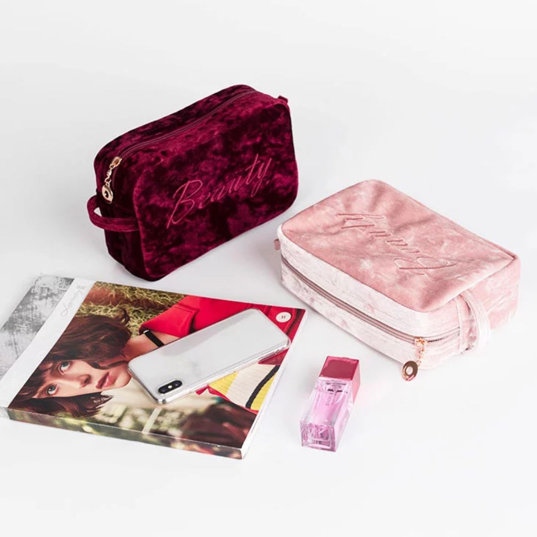 Kosmetiktasche für Damen ⎜ Geräumiges und tragbares Design mit weichem Stoff und praktischer Innenaufteilung