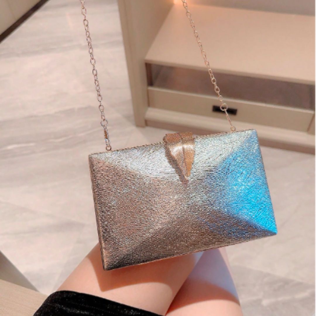 Abendtasche für Damen ⎜ Elegante Clutch mit metallischem Design und Federverschluss
