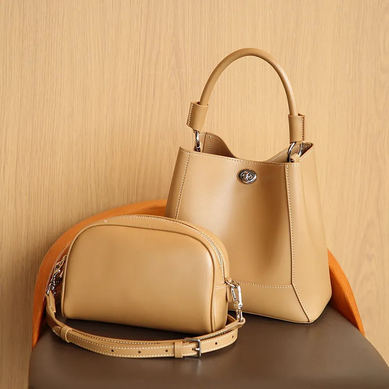 Leder-Umhängetasche für Damen ⎜ Stilvolle Handtasche mit verstellbarem Trageriemen und edlem Design