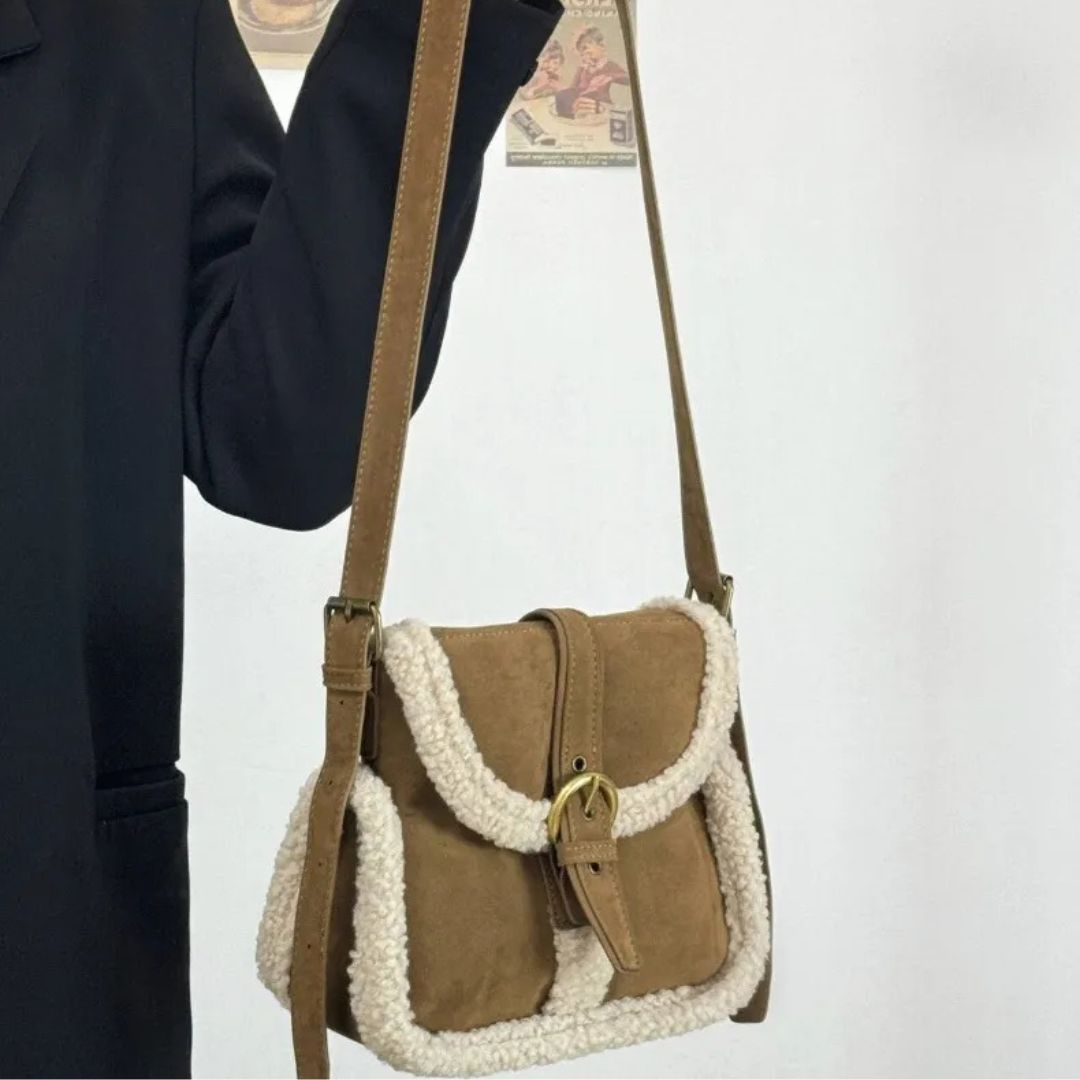 Vintage Umhängetasche für Damen ⎜ Modische Tasche aus Lammwolle mit eleganter Schnallenverschluss