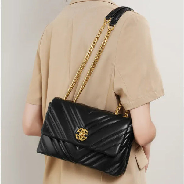Schultertasche im Diamantstepp-Design ⎜ Elegantes Accessoire mit goldener Kette für stilvolle Auftritte