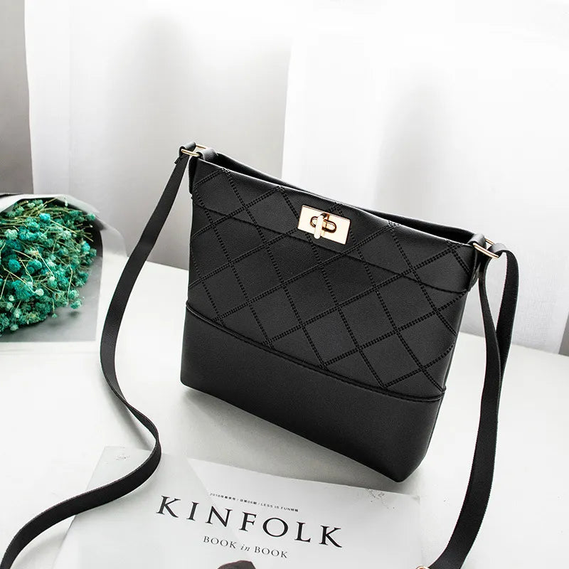Umhängetasche für Damen ⎜ Stilvolle Tasche mit diagonaler Steppung und elegantem Verschluss