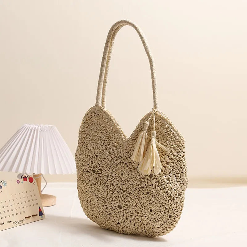 Strohtasche mit Quasten ⎜ Große Umhängetasche aus geflochtenem Material