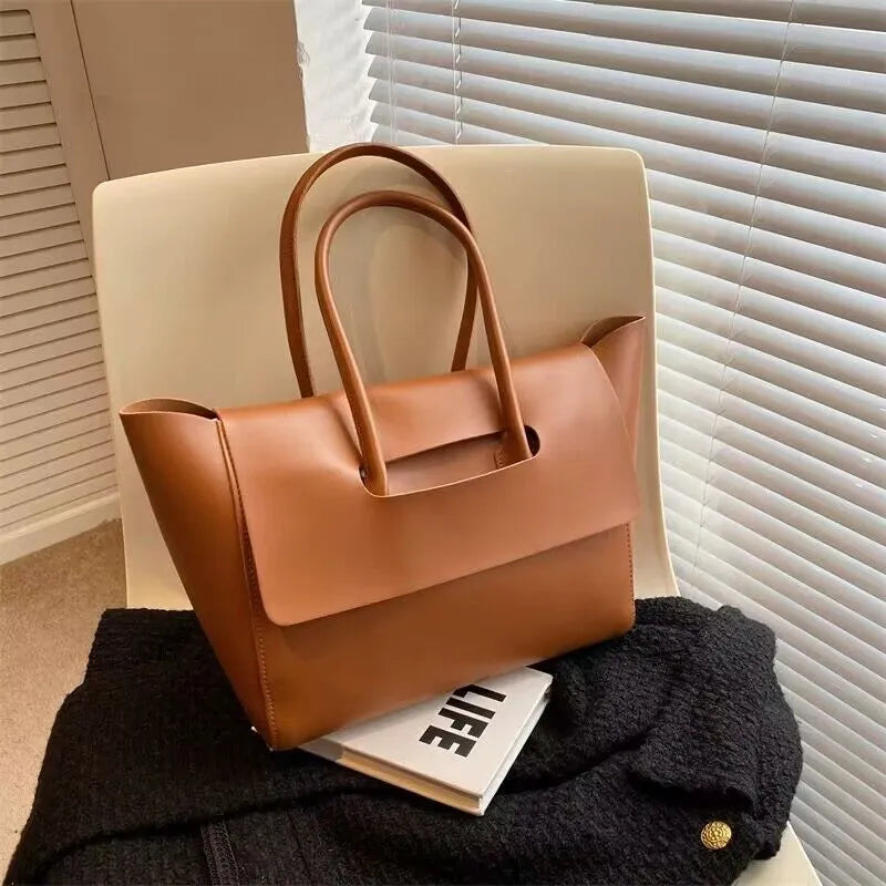 Modische Handtasche für Damen ⎜ Geräumige Tote Bag im klassischen Design aus hochwertigem Material