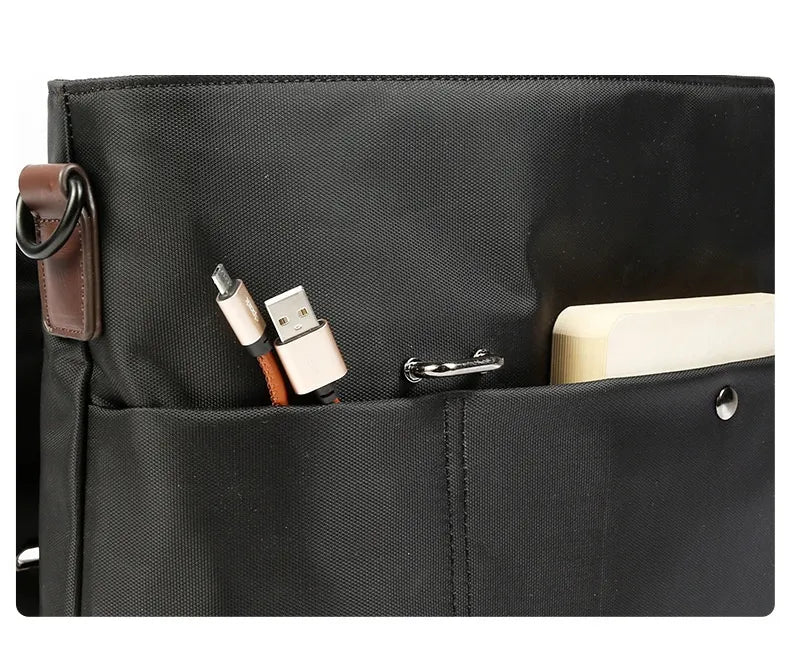 Umhängetasche für Herren ⎜ Lässige Canvas-Tasche mit Tragegriff und stilvollen Riemen für Alltag und Büro