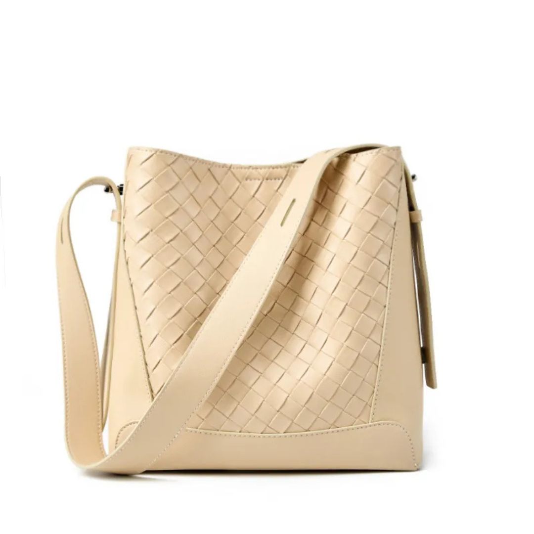 Leder Umhängetasche für Damen ⎜ Modische Schultertasche mit geflochtenem Design und verstellbarem Riemen