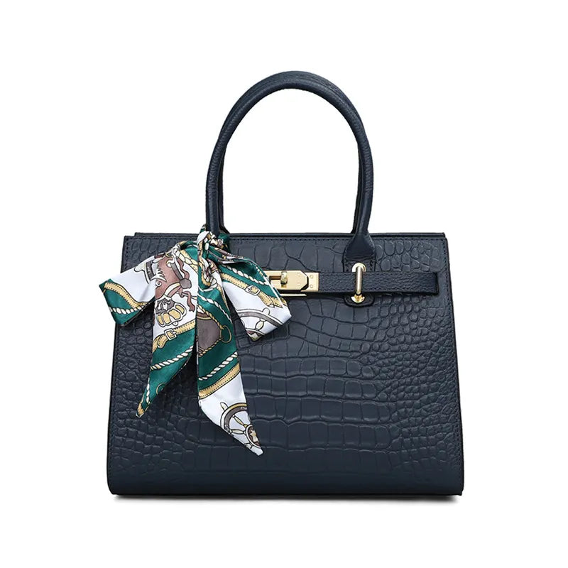 Elegante Handtasche für Damen ⎜ Großzügige Tasche mit strukturiertem Design und dekorativem Schleifenanhänger