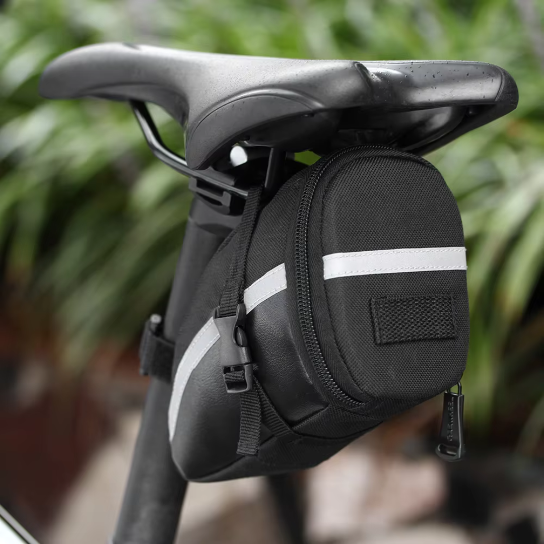 Satteltasche für Fahrrad ⎜ Kompakte Rücktasche mit Reißverschluss und reflektierendem Streifen