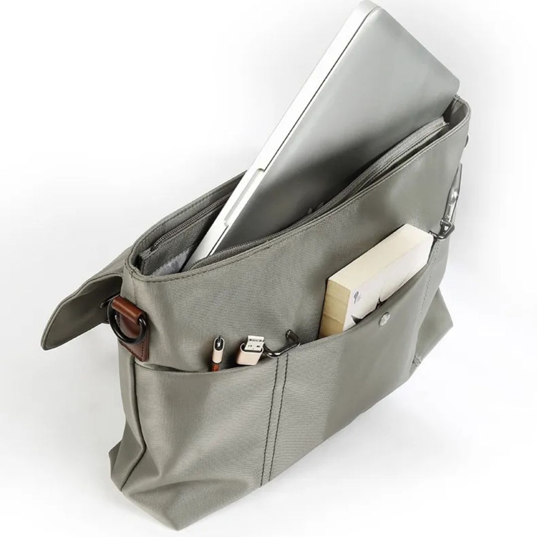 Umhängetasche für Herren ⎜ Lässige Canvas-Tasche mit Tragegriff und stilvollen Riemen für Alltag und Büro