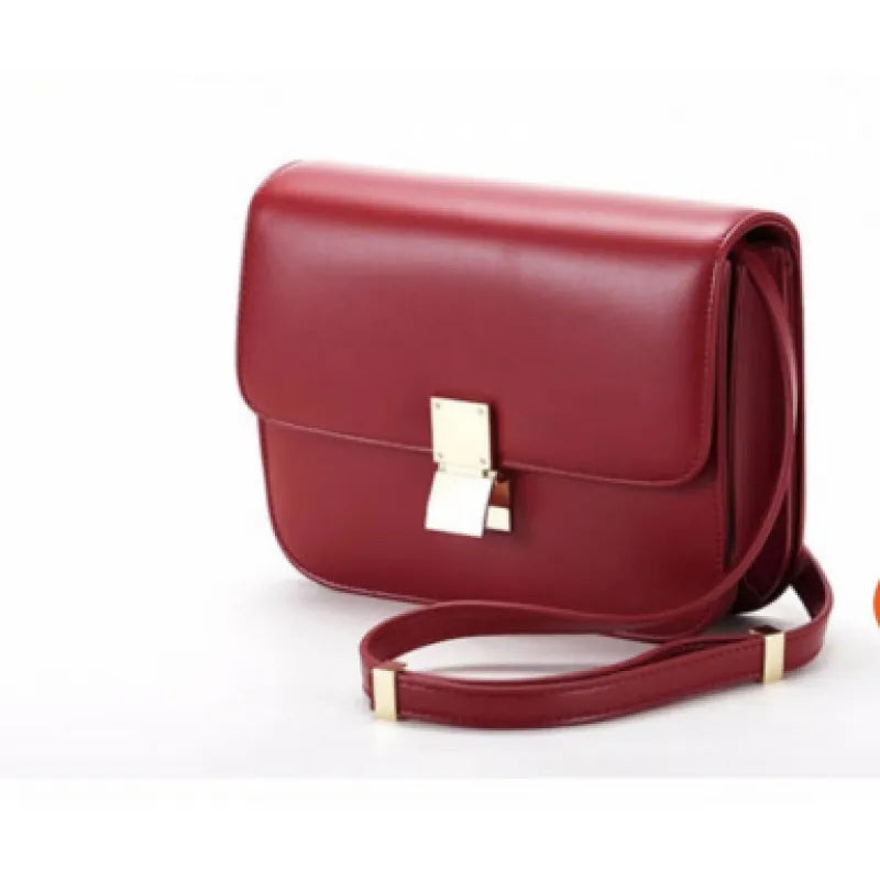 Klassische Schultertasche aus Leder ⎜ Elegantes Accessoire mit goldener Schnalle für stilvolle Auftritte