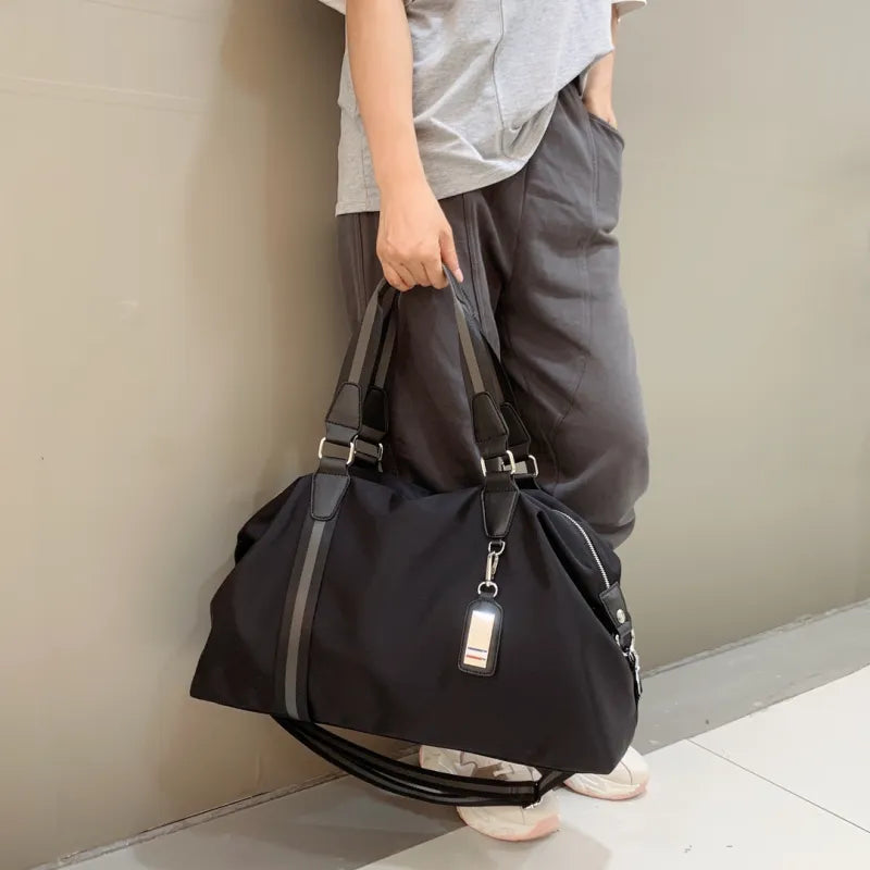 Reisetasche für Herren ⎜ Tragbare Tasche mit großer Kapazität und praktischem Design