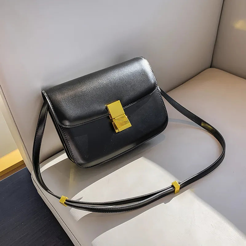 Klassische Schultertasche aus Leder ⎜ Elegantes Accessoire mit goldener Schnalle für stilvolle Auftritte