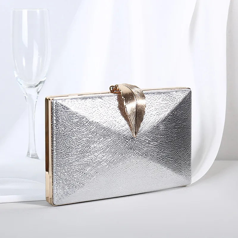Abendtasche für Damen ⎜ Elegante Clutch mit metallischem Design und Federverschluss