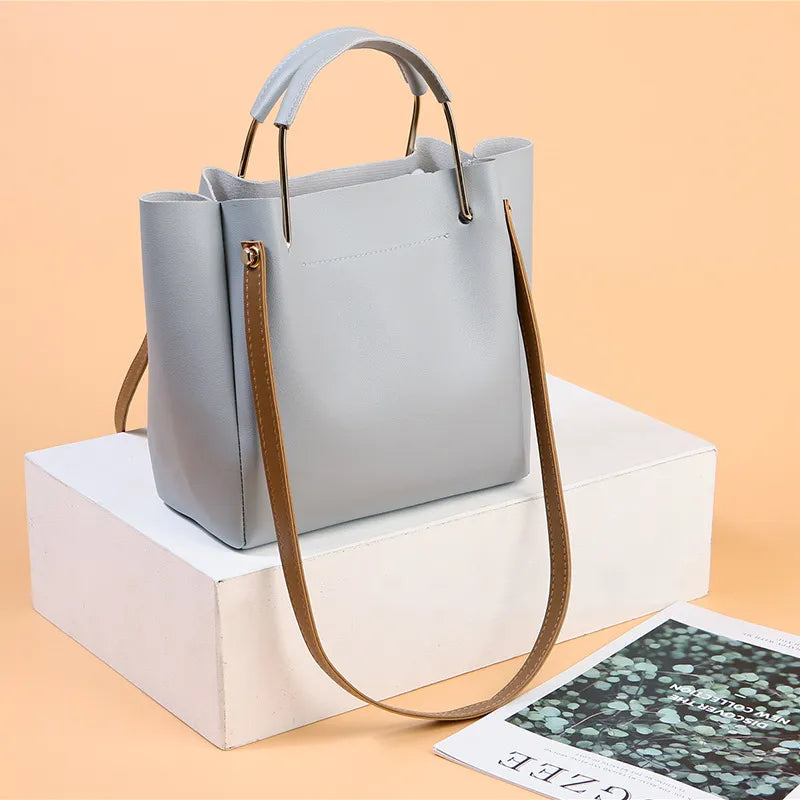 Handtasche für Damen ⎜ Modische Schultertasche mit Metallgriffen und verstellbarem Riemen