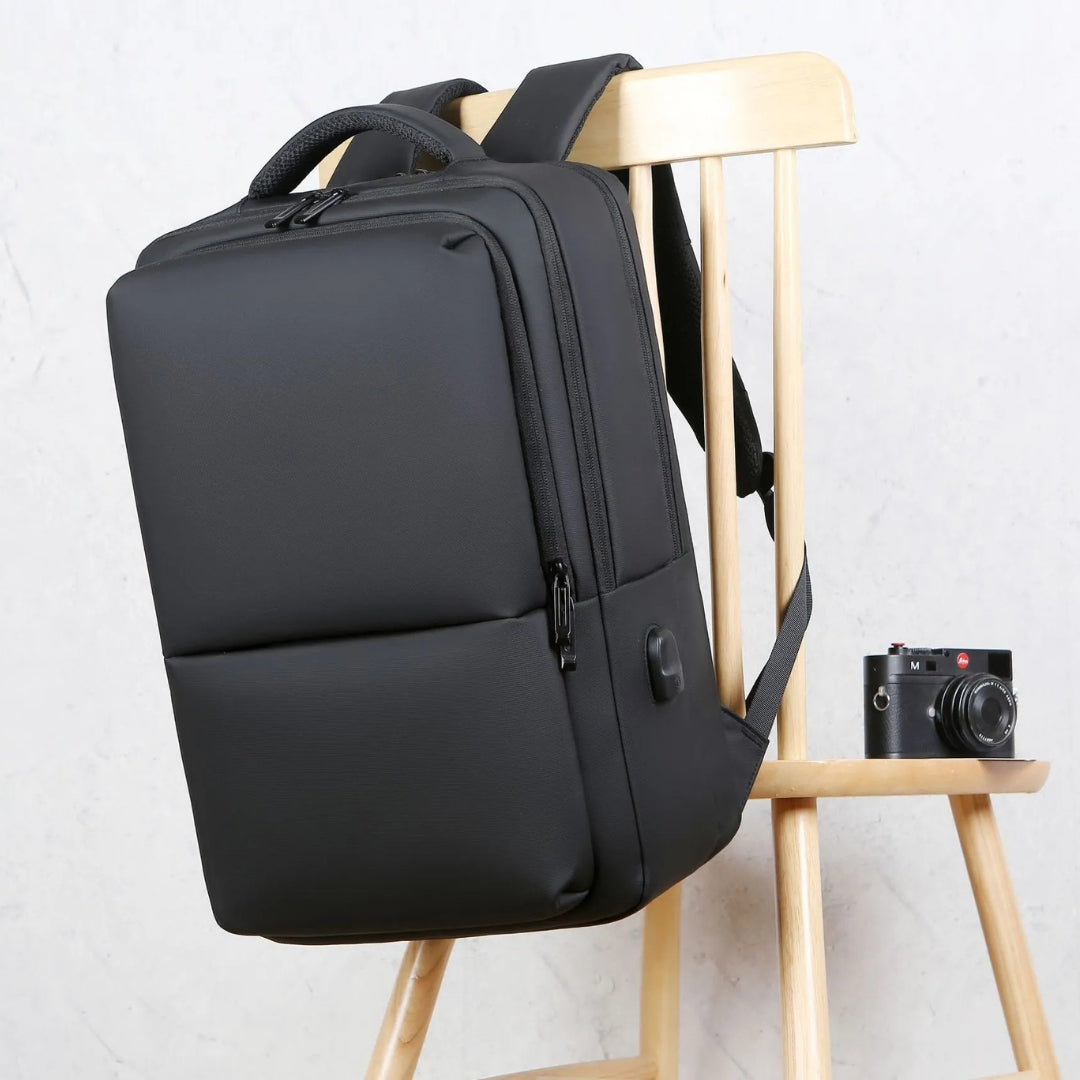 Business Rucksack ⎜ Laptop-Träger mit Praktischem Stauraum