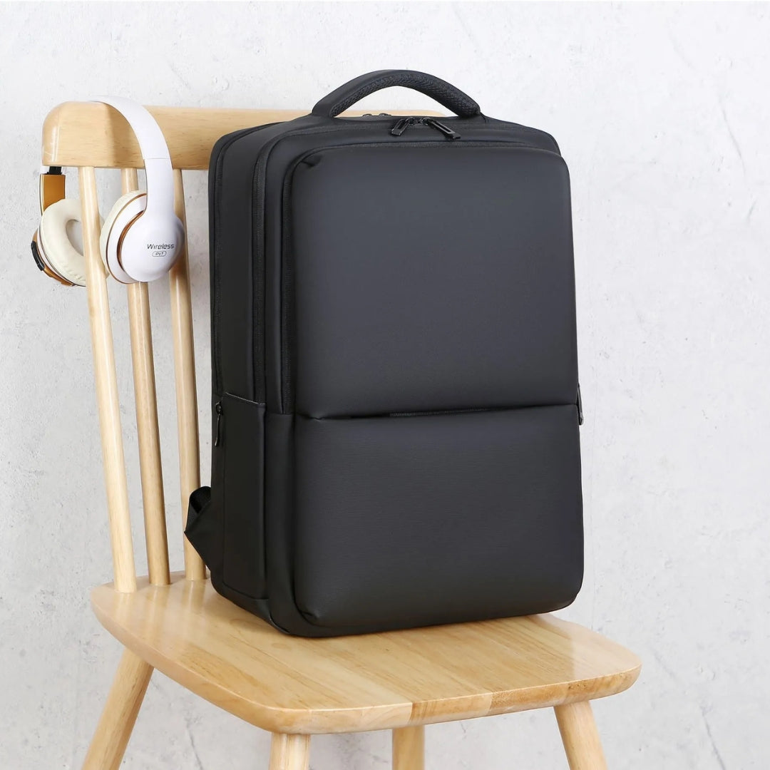 Business Rucksack ⎜ Laptop-Träger mit Praktischem Stauraum