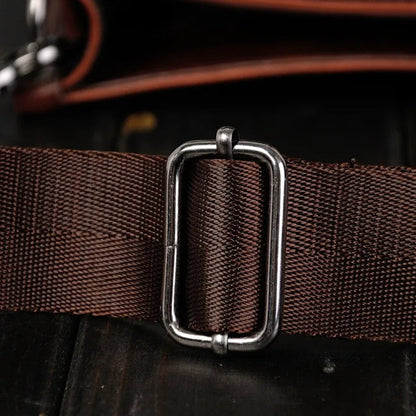 Umhängetasche für Herren ⎜ Retro-Schultertasche aus Kunstleder im Querformat mit Magnetverschluss