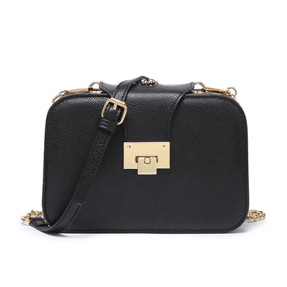 Umhängetasche für Damen ⎜ Modische Tasche im quadratischen Design mit Kettenriemen und Verschluss