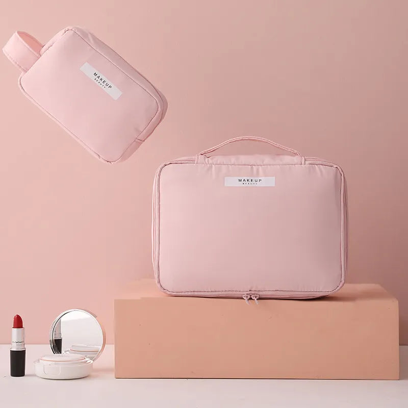 Kosmetiktasche für Damen ⎜ Reise-Organizer mit Fächern für Make-up und integrierter Pinselaufbewahrung
