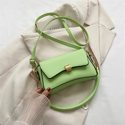 Kleine Umhängetasche für Damen ⎜ Tasche mit goldener Schnalle