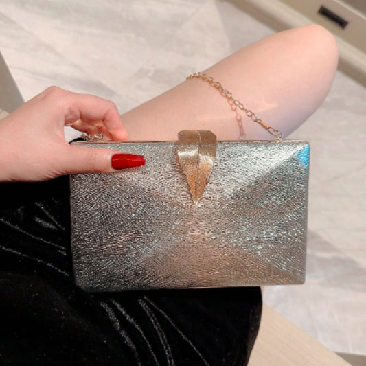 Abendtasche für Damen ⎜ Elegante Clutch mit metallischem Design und Federverschluss