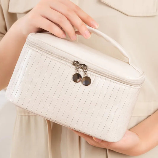 Kosmetiktasche für Damen ⎜ Tragbare Reise-Tasche mit Tragegriff und Strukturierter Oberfläche für Make-up