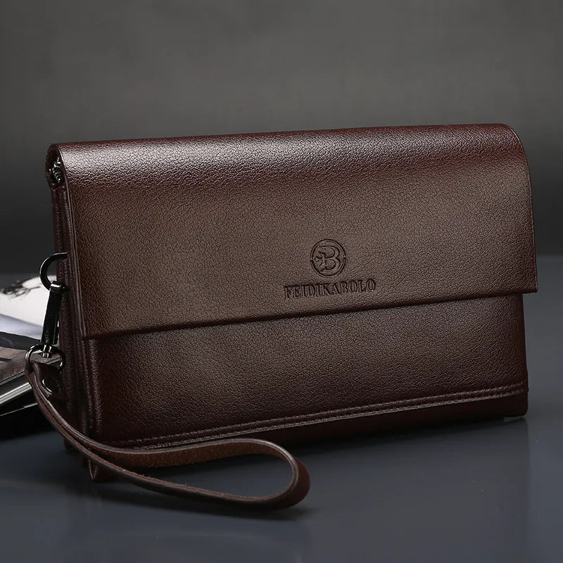 Leder Handtasche für Herren ⎜ Elegante Umhängetasche mit praktischer Faltklappe und stilvollem Design