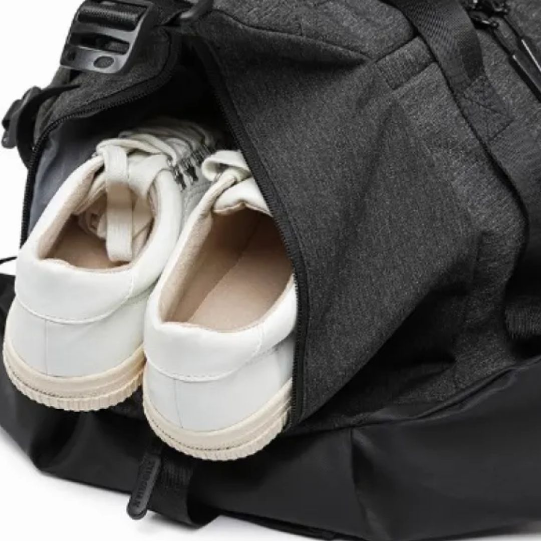 Sporttasche für Damen und Herren ⎜ Vielseitige Trainingstasche mit Schuhfach und wasserabweisendem Boden