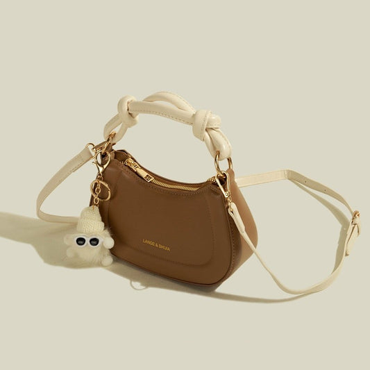 Umhängetasche für Damen ⎜ Modische Tasche mit Knotengriff und süßem Anhänger