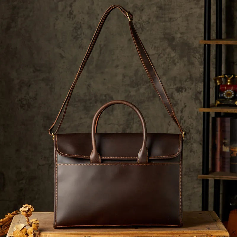 Laptoptasche für Herren ⎜ Edle Echtleder-Aktentasche mit Schultergurt und praktischen Tragegriffen
