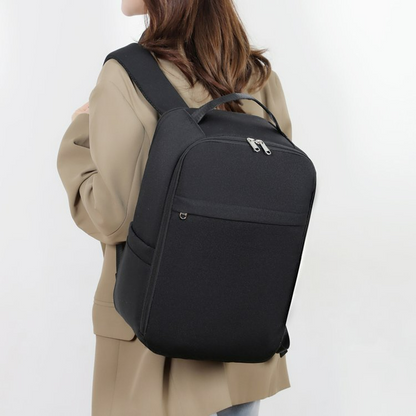 Business Rucksack für Damen ⎜ Stylischer und geräumiger Alltagsbegleiter für Arbeit und Freizeit