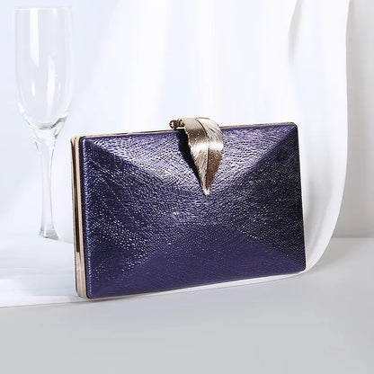 Abendtasche für Damen ⎜ Elegante Clutch mit metallischem Design und Federverschluss