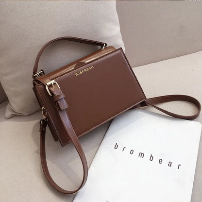 Schultertasche für Damen ⎜ Stilvolle Tasche im rechteckigen Design mit abnehmbarem Schulterriemen