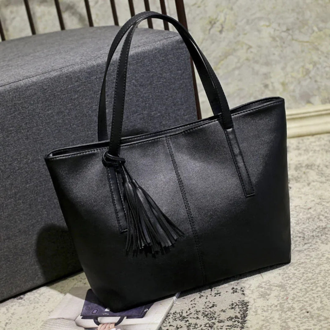 Leder Tasche für Damen ⎜ Geräumige Tote Bag mit Quasten-Details