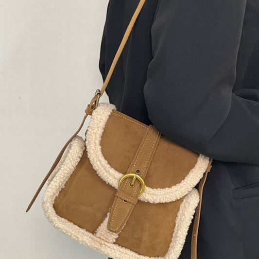 Vintage Umhängetasche für Damen ⎜ Modische Tasche aus Lammwolle mit eleganter Schnallenverschluss