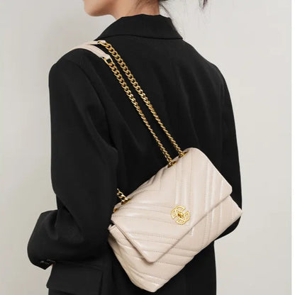 Schultertasche im Diamantstepp-Design ⎜ Elegantes Accessoire mit goldener Kette für stilvolle Auftritte