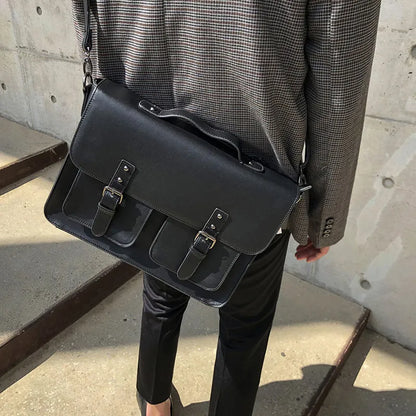 Aktentasche für Herren ⎜ Stylische Umhängetasche aus Leder mit praktischen Fächern und Tragegriff