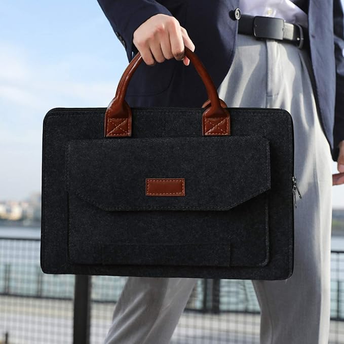 Laptoptasche aus Filz für Herren ⎜ Schützende Umhängetasche mit praktischer Fronttasche und Tragegriffen