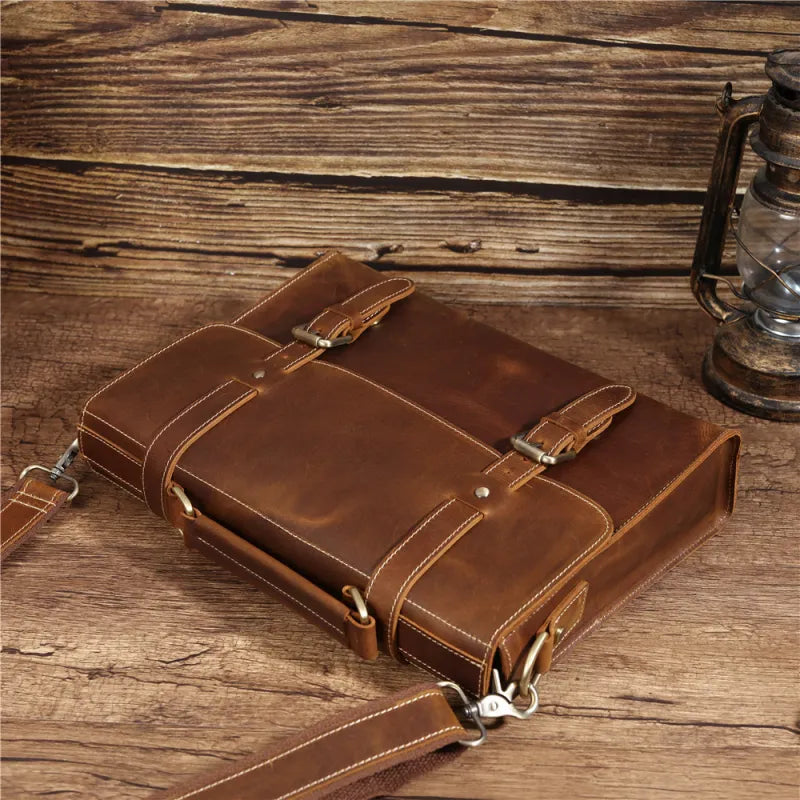 Leder Aktentasche für Herren ⎜ Vintage Business-Tasche mit Laptopfach und verstellbarem Schultergurt
