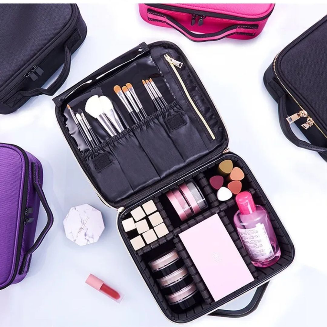Kosmetiktasche für Damen ⎜ Kompakte Reise-Aufbewahrung mit Fächern und praktischem Pinselhalter