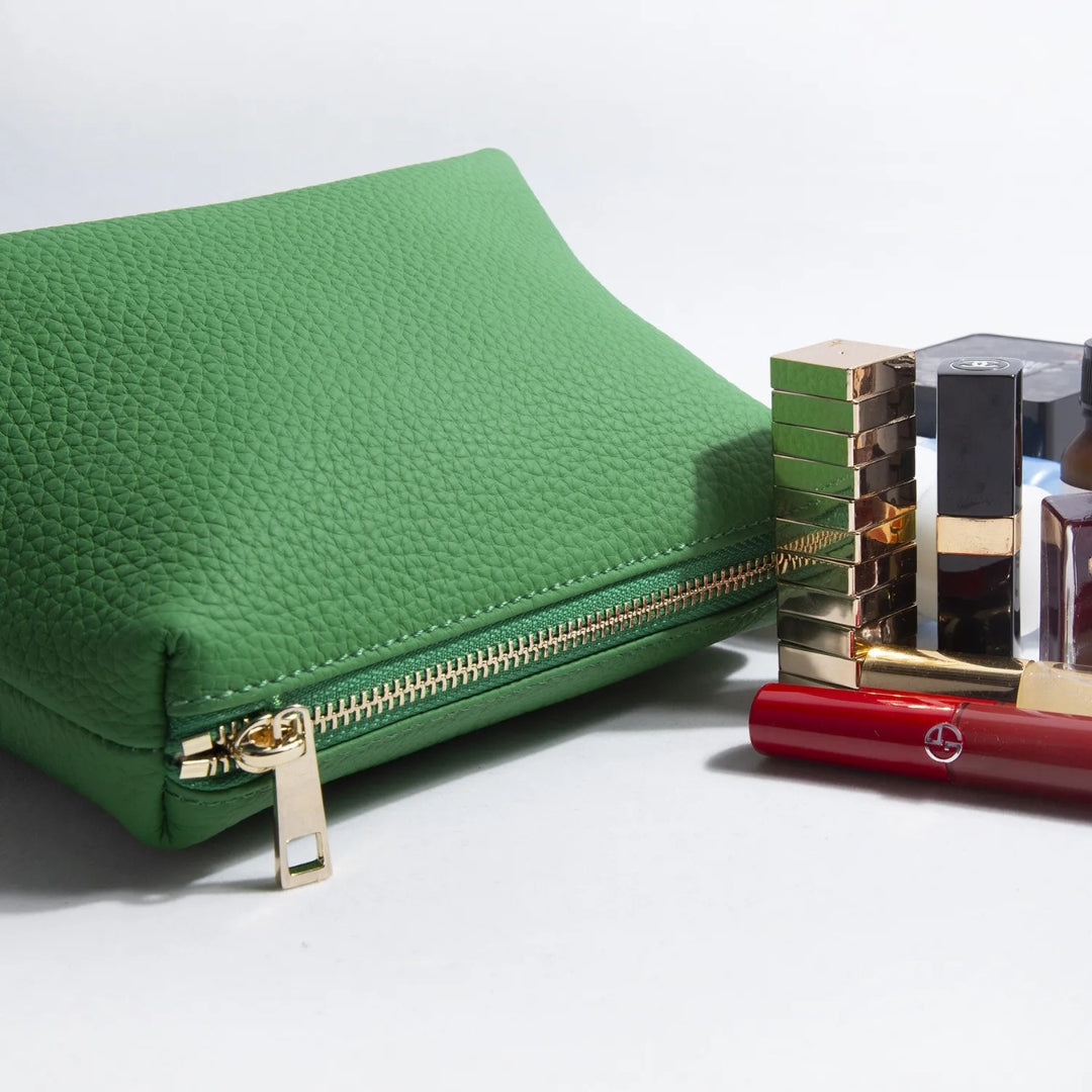 Kosmetiktasche für Damen ⎜ Kompaktes Design aus Lederoptik mit Reißverschluss für Lippenstifte und Make-up