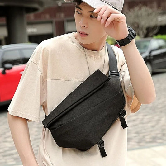 Multifunktionale Umhängetasche für Herren ⎜ Sportliche Brusttasche für Alltag und Fitness