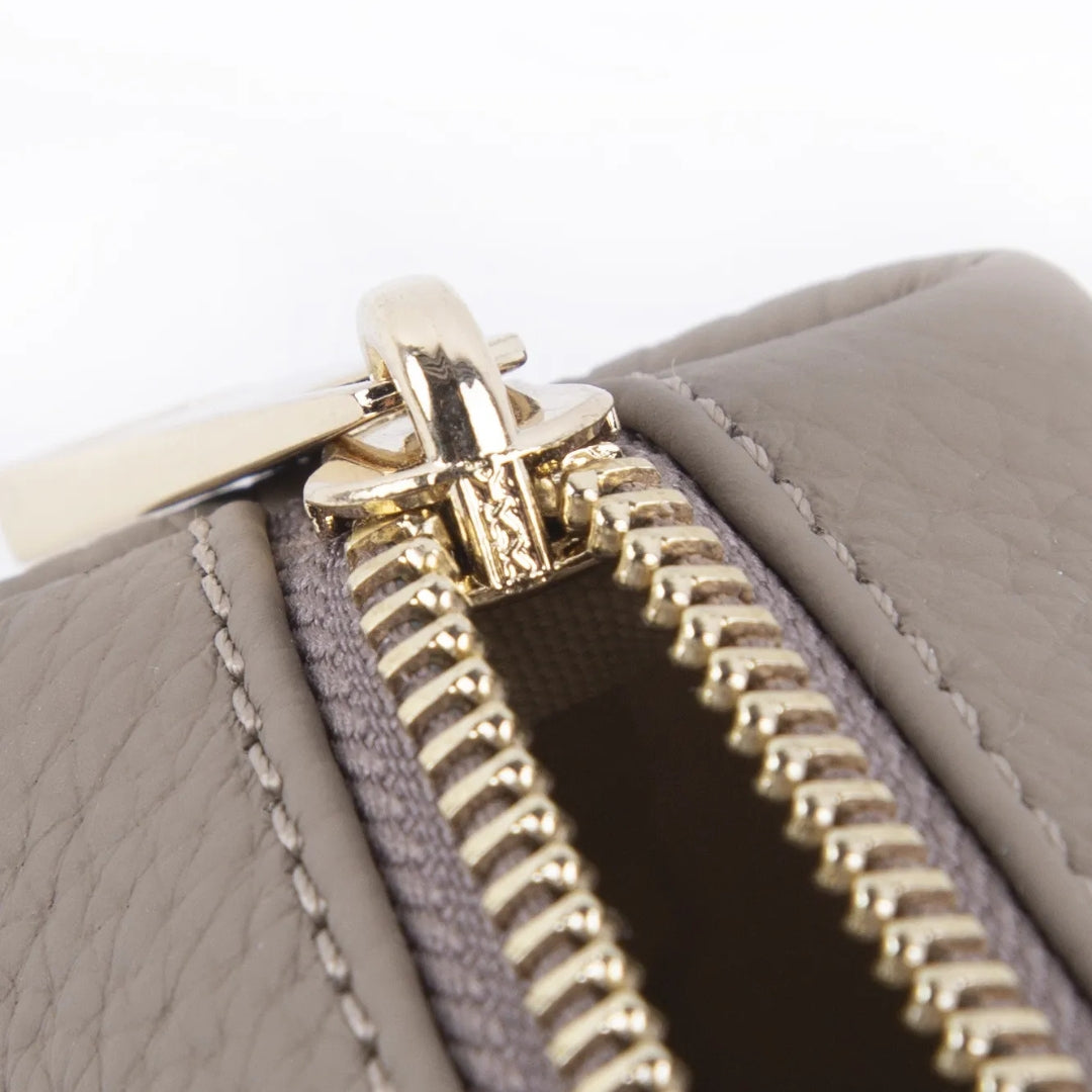 Kosmetiktasche für Damen ⎜ Kompaktes Design aus Lederoptik mit Reißverschluss für Lippenstifte und Make-up