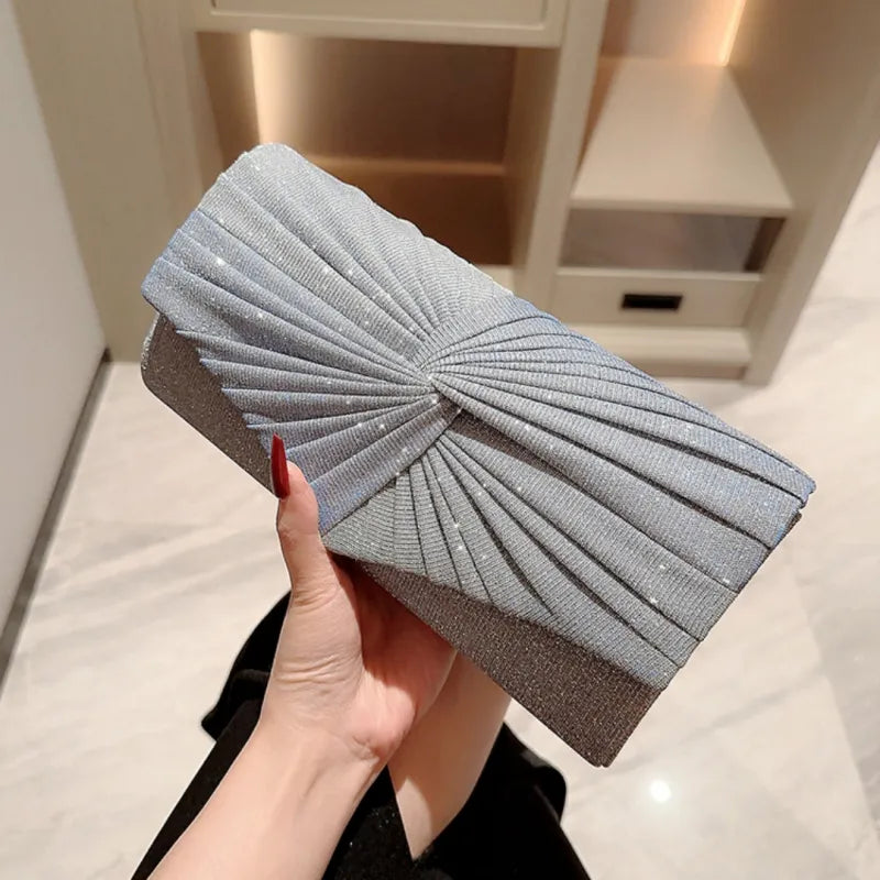 Abend Clutch Tasche ⎜ Glitzerndes Design mit plissiertem Stoff und eleganter Form