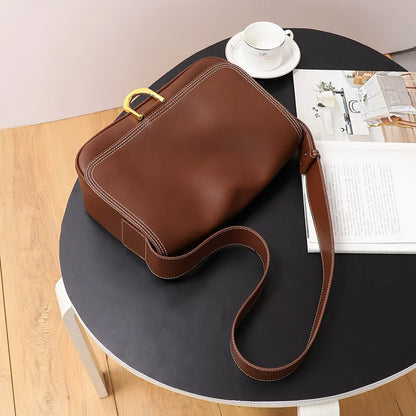 Messenger Bag für Damen ⎜ Elegante Umhängetasche mit Goldakzent und viel Stauraum