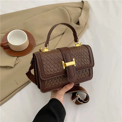 Woven Umhängetasche für Damen ⎜ Kleine Tasche mit geflochtenem Design und praktischem Verschluss