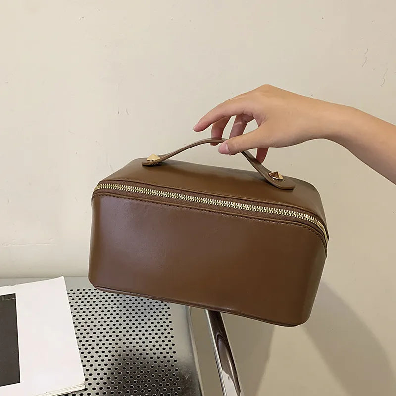 Kosmetiktasche für Damen ⎜ Große Reise-Tasche mit Tragegriff und praktischer Fächeraufteilung