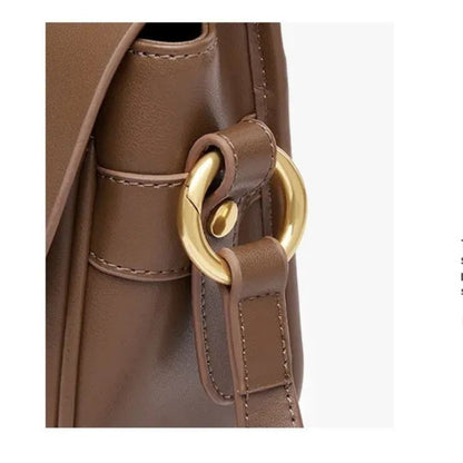 Ledertasche für Damen ⎜ Stilvolle Umhängetasche mit goldener Schnalle und verstellbarem Träger