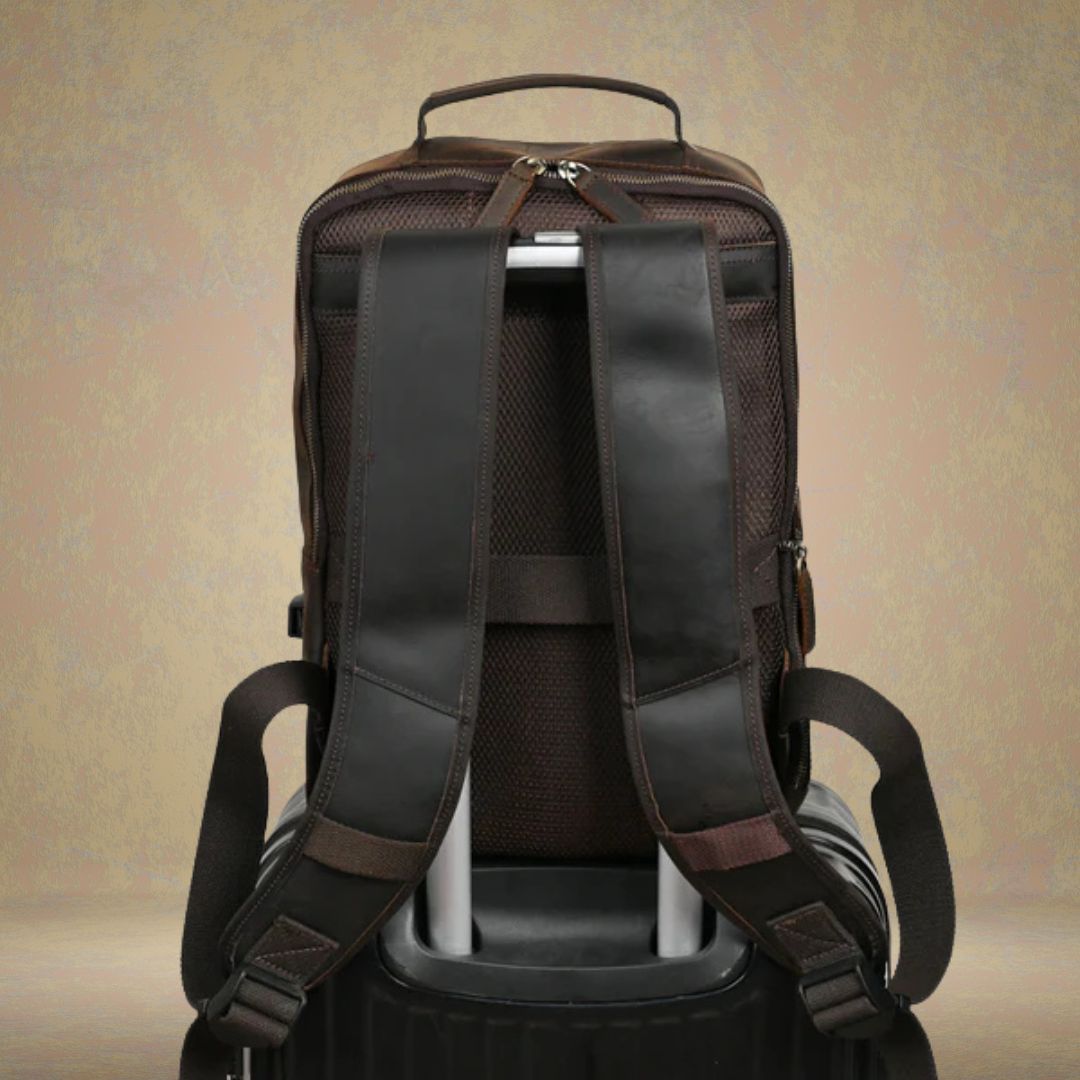 Leder Rucksack für Herren ⎜ Stilvolles Design mit großzügigem Stauraum für Reisen und Freizeit